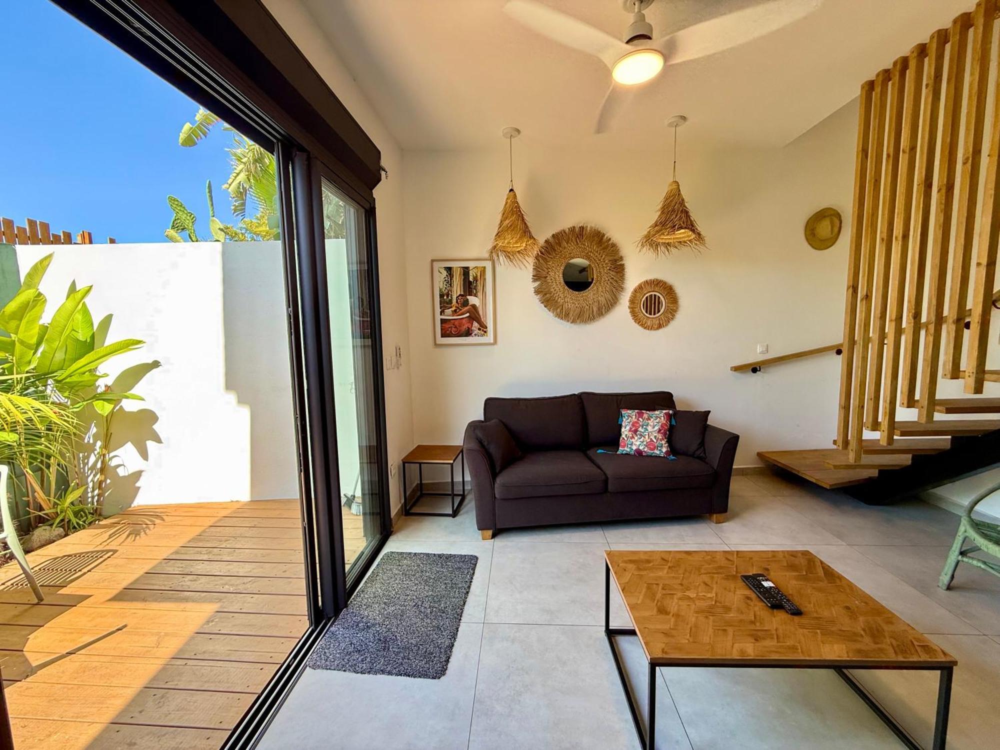 Aloes - Villa Salba. Panoramic View. L'Etang-Sale Exterior foto
